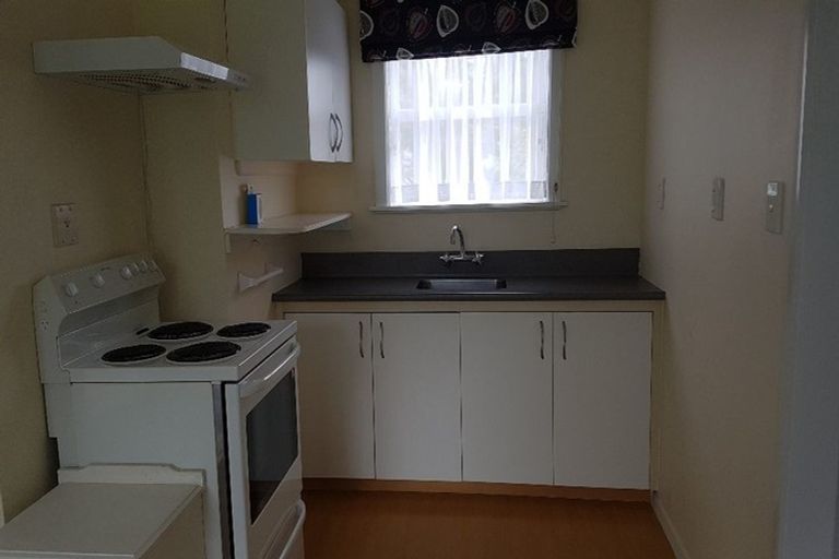 Photo of property in 2/62 Cuba Street, Petone, Lower Hutt, 5012