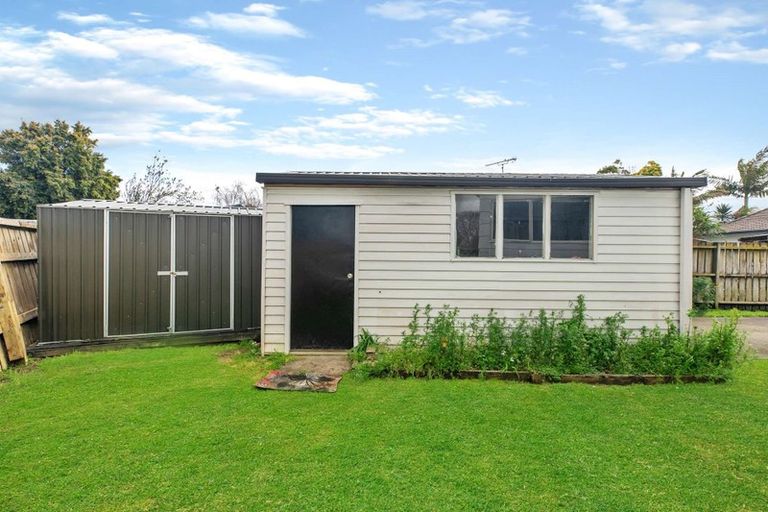 Photo of property in 15a Melleray Place, Randwick Park, Auckland, 2105
