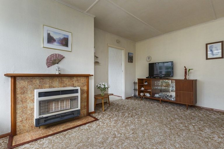 Photo of property in 42 Tweed Street, Roslyn, Palmerston North, 4414