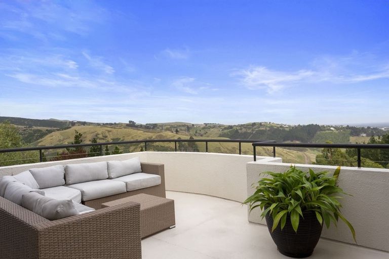 Photo of property in 15 Kiteroa Place, Cashmere, Christchurch, 8022