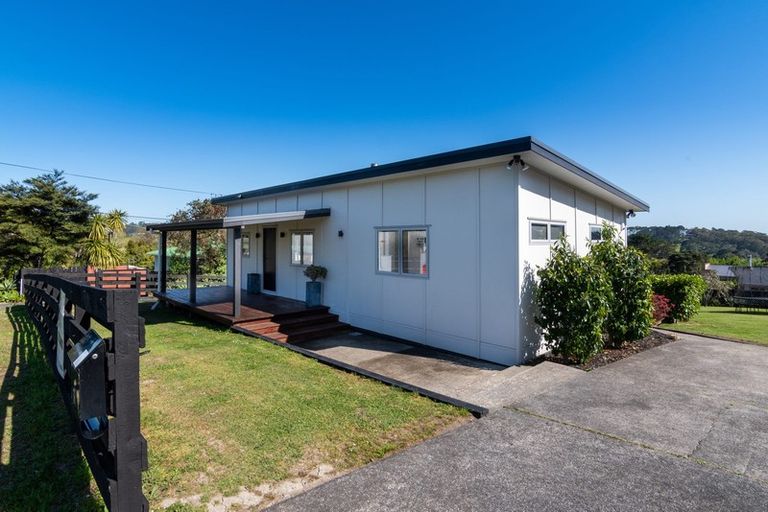 Photo of property in 31 Mcentee Road, Waitakere, Auckland, 0816