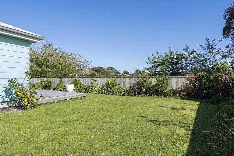 Photo of property in 29 Awatea Avenue, Paraparaumu, 5032