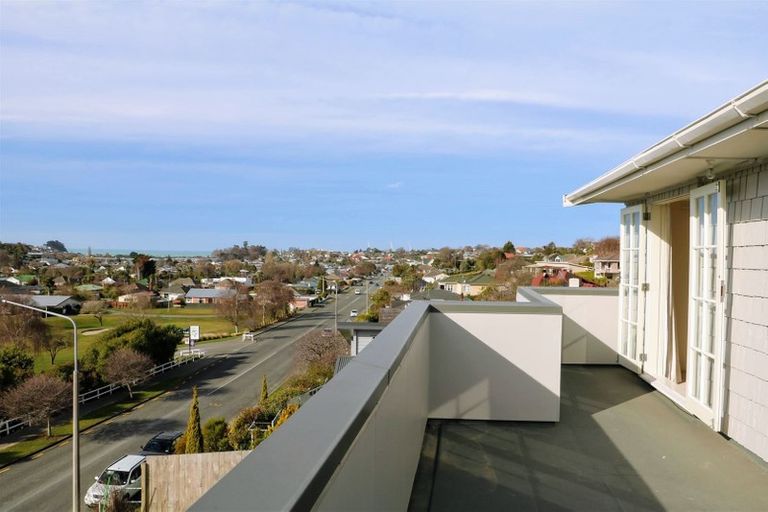 Photo of property in 100 Douglas Street, Highfield, Timaru, 7910