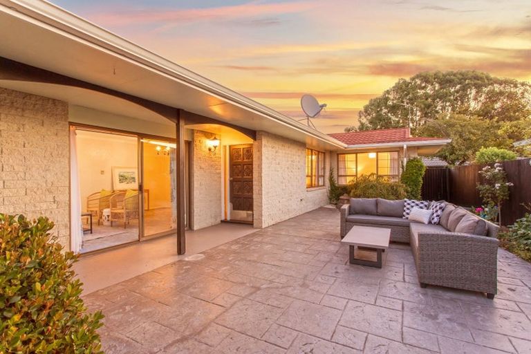 Photo of property in 11 Rolfe Place, Bishopdale, Christchurch, 8053