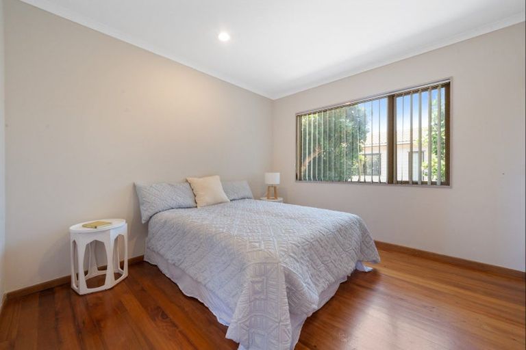 Photo of property in 7a Waterfront Road, Mangere Bridge, Auckland, 2022