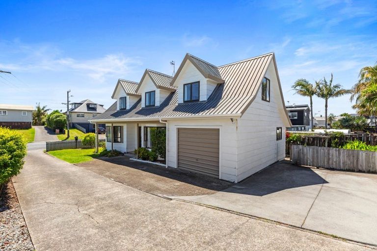 Photo of property in 1040a Papamoa Beach Road, Papamoa Beach, Papamoa, 3118