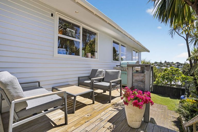 Photo of property in 85 Kia Ora Road, Beach Haven, Auckland, 0626