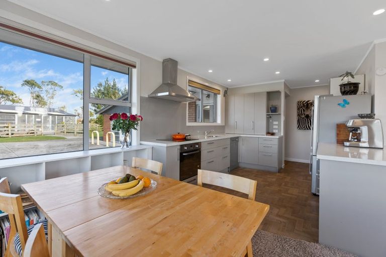 Photo of property in 318 Mountain Road, Lepperton, New Plymouth, 4373