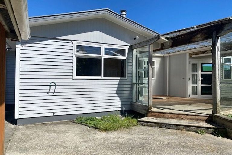 Photo of property in 26 Bethune Street, Featherston, 5710