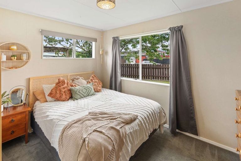 Photo of property in 4 Perth Street, Levin, 5510
