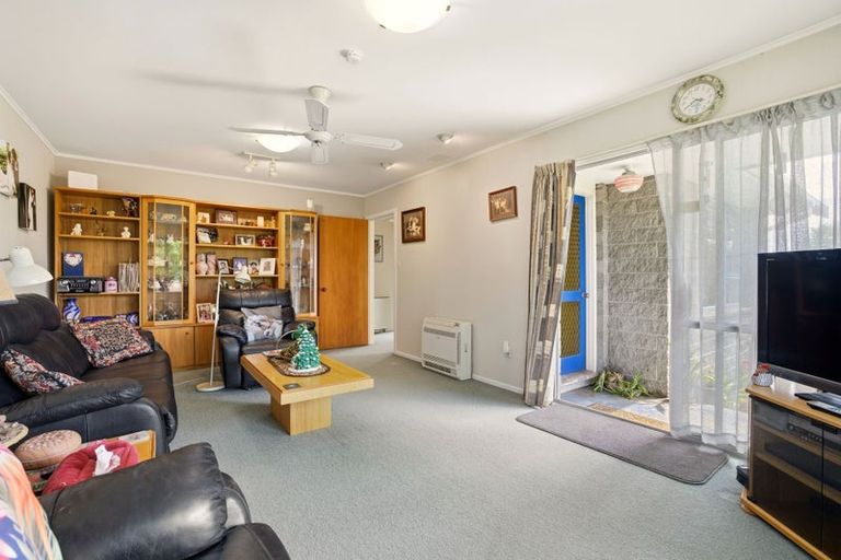 Photo of property in 10 Islay Place, Woolston, Christchurch, 8062