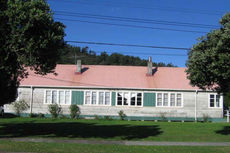 Photo of property in 22/20 Petherick Street, Taita, Lower Hutt, 5011