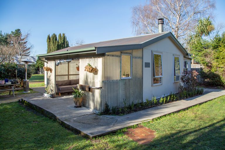 Photo of property in 34 Burnett Street, Oxford, 7430