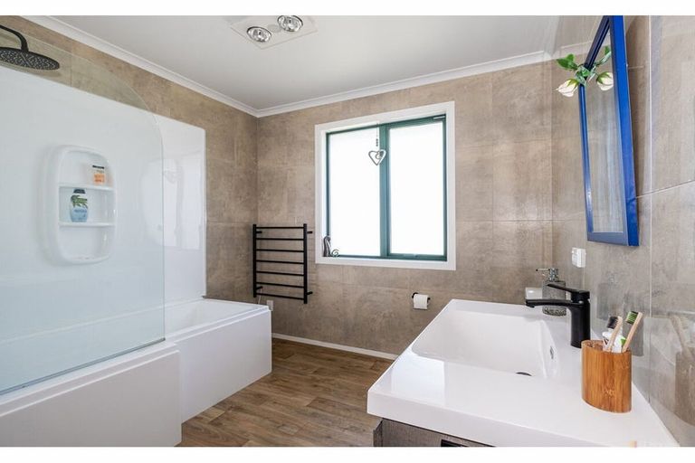 Photo of property in 37 Opie Street, Waimate, 7924