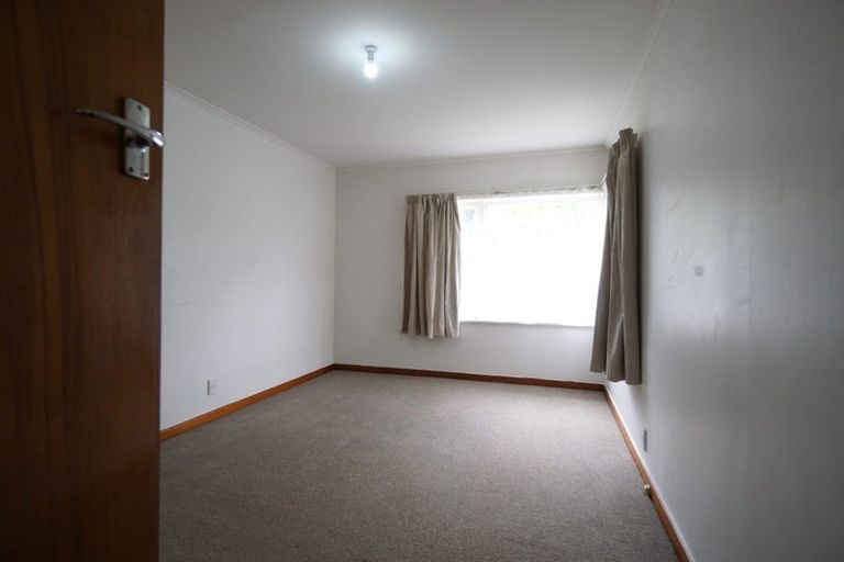 Photo of property in 494 Blockhouse Bay Road, Blockhouse Bay, Auckland, 0600