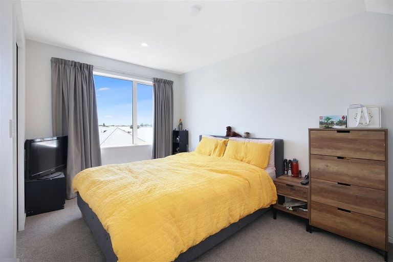 Photo of property in 74b Packe Street, Edgeware, Christchurch, 8013
