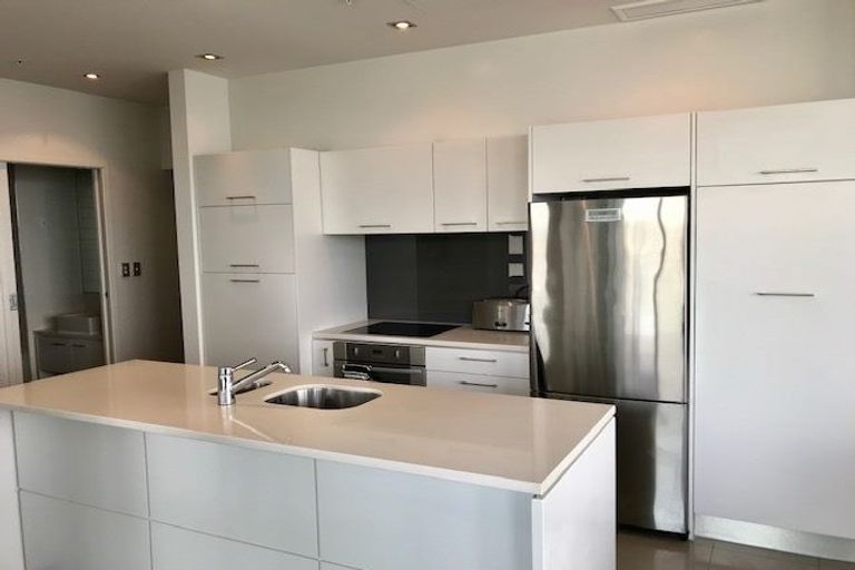 Photo of property in Sentinel Apartments, 1003/3 Northcroft Street, Takapuna, Auckland, 0622