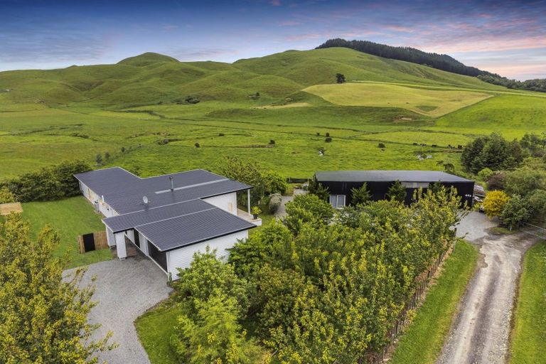 Photo of property in 44a Mountain View Drive, Manakau, Otaki, 5583
