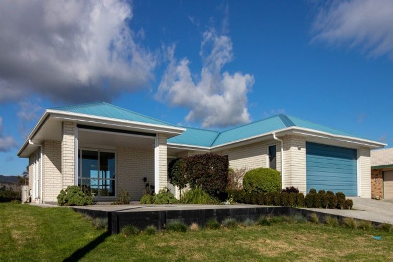 Photo of property in 24 Ohinemuri Place, Paeroa, 3600