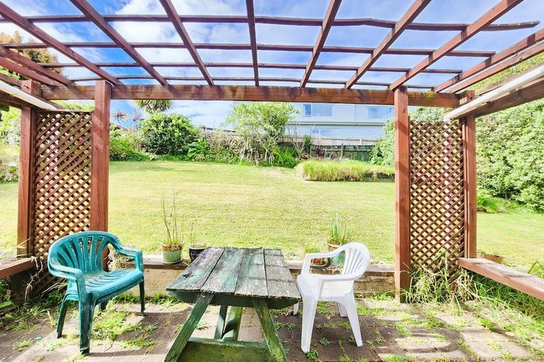 Photo of property in 73 Lynden Avenue, Hillcrest, Auckland, 0627