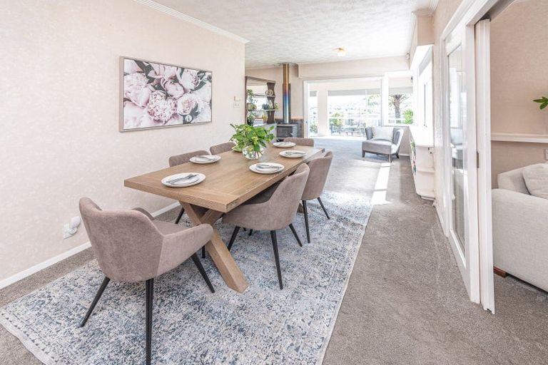 Photo of property in 14 Rawhiti Place, Saint Johns Hill, Whanganui, 4501