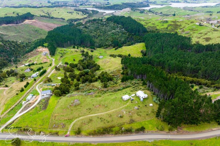 Photo of property in 623 Bickerstaffe Road, Maungaturoto, 0587