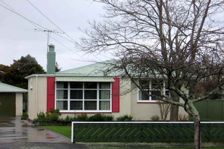 Photo of property in 32 Cambridge Terrace, Masterton, 5810