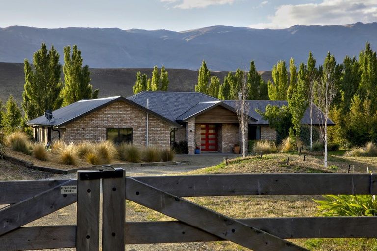 Photo of property in 14 Mclean Road, Northburn, Cromwell, 9383