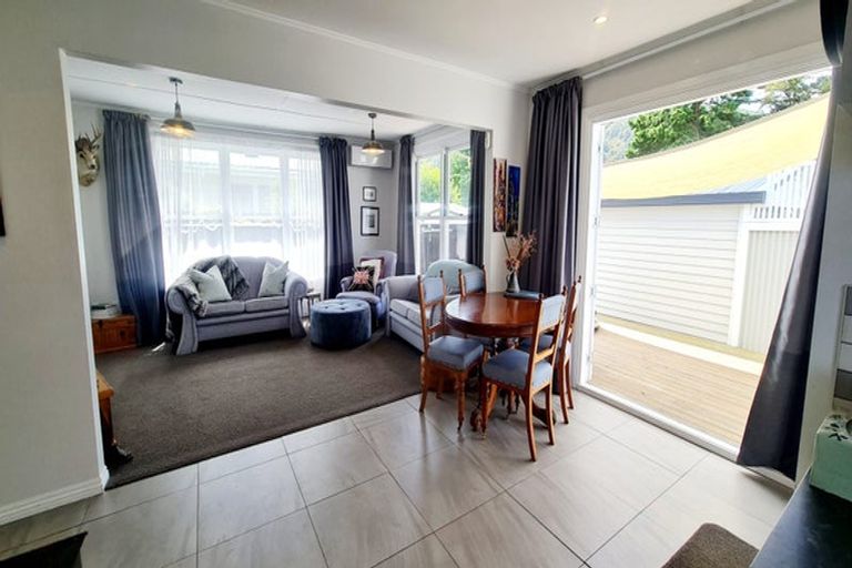 Photo of property in 32 Rimutaka Street, Trentham, Upper Hutt, 5018