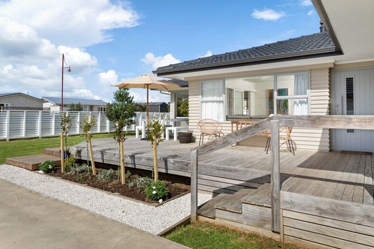 Photo of property in 8 Sandleigh Drive, Athenree, Katikati, 3177