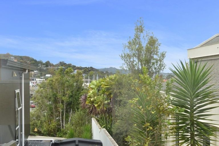 Photo of property in 8 Seaview Road, Whangarei, 0110