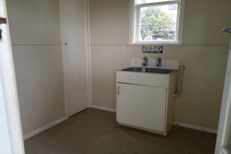 Photo of property in 66 Gloucester Street, Greenmeadows, Napier, 4112