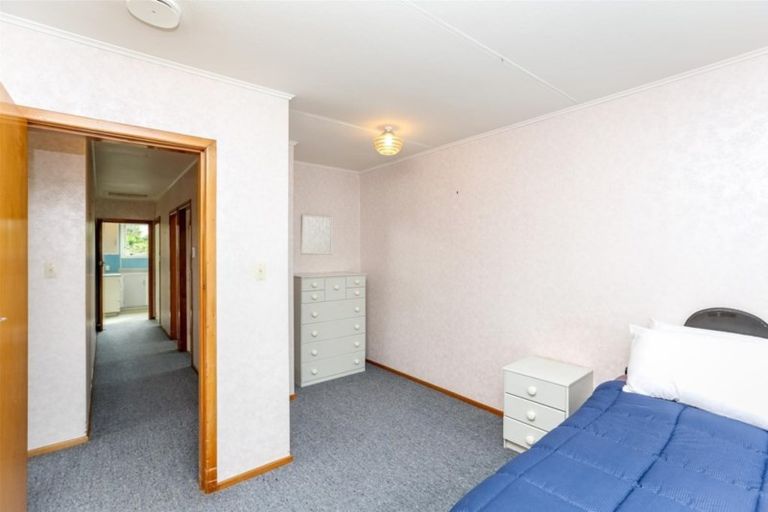 Photo of property in 6 Buckland Place, Spotswood, New Plymouth, 4310