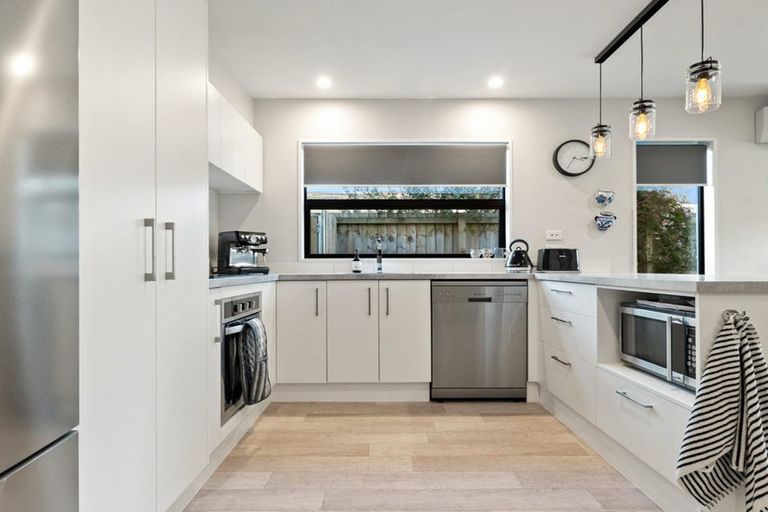 Photo of property in 18 Grove Road, Addington, Christchurch, 8024