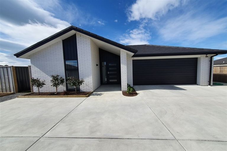 Photo of property in 32 Lucca Crescent, Rolleston, 7615
