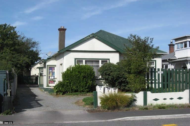 Photo of property in 102 Barbour Street, Waltham, Christchurch, 8011