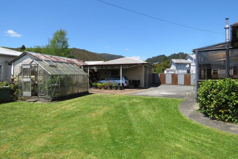 Photo of property in 29-31 Victory Street, Reefton, 7830