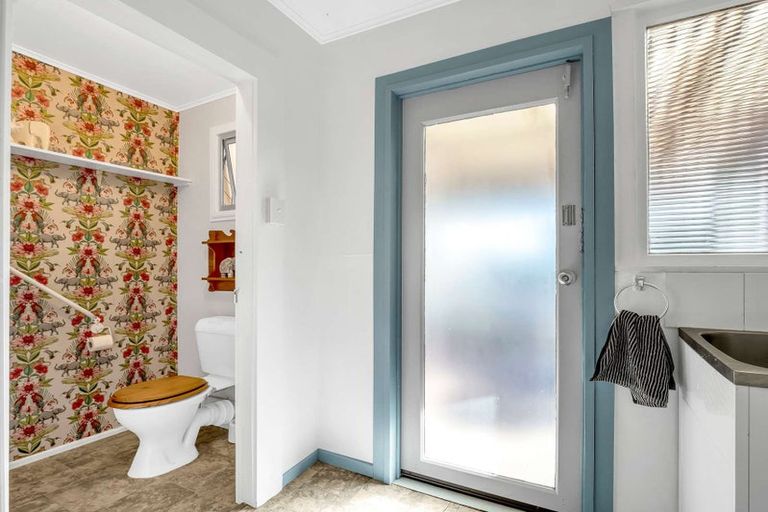 Photo of property in 14 Kawatiri Avenue, Gonville, Whanganui, 4501