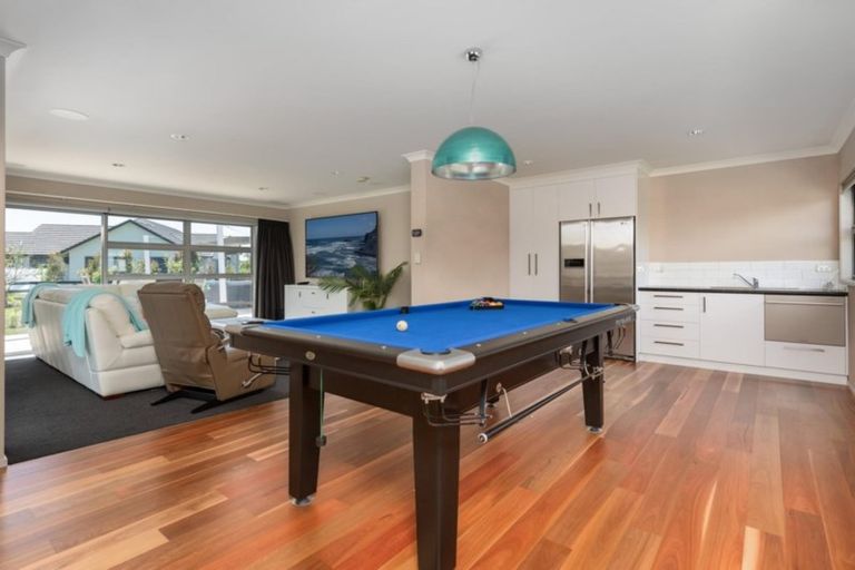 Photo of property in 36 Royal Ascot Drive, Papamoa Beach, Te Puke, 3187