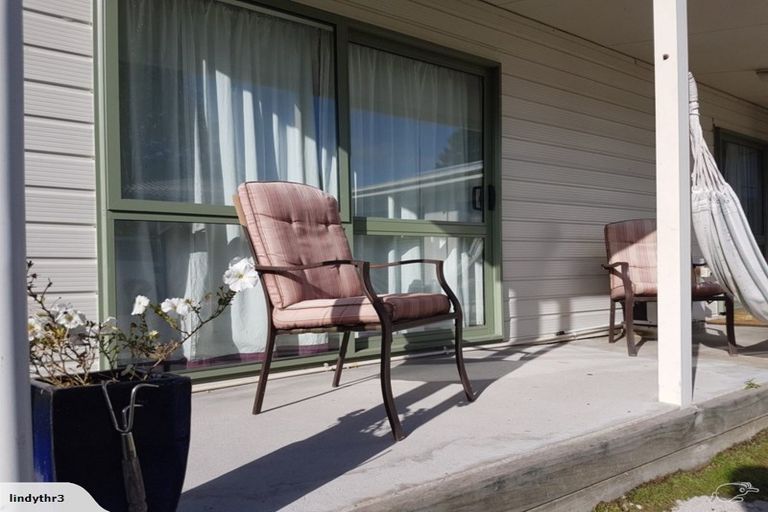 Photo of property in 8c Farnworth Avenue, Holdens Bay, Rotorua, 3010