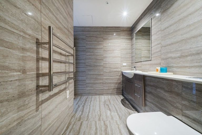 Photo of property in 605/1 Rose Garden Lane, Albany, Auckland, 0632