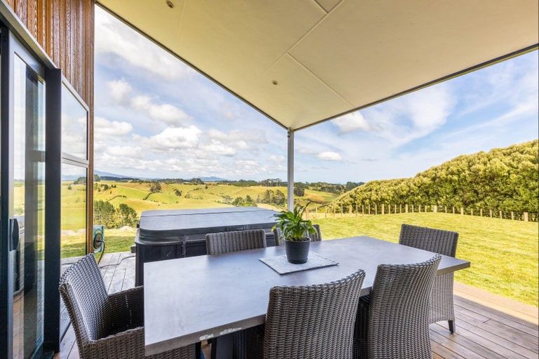 Photo of property in 390 Hursthouse Road, Tarurutangi, Inglewood, 4389