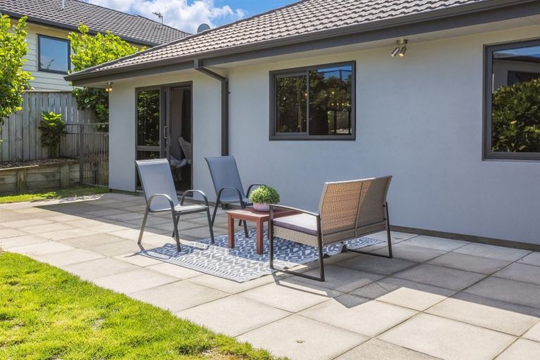 Photo of property in 16 Nelson Avenue, Aotea, Porirua, 5024