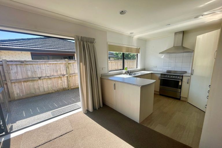 Photo of property in 8 Ian Peter Way, Otaki, 5512