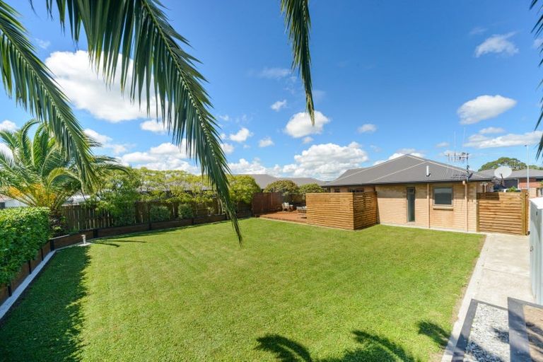 Photo of property in 7 Walnut Grove, Kelvin Grove, Palmerston North, 4414