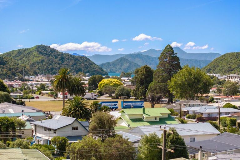 Photo of property in 20a Canterbury Street, Picton, 7220