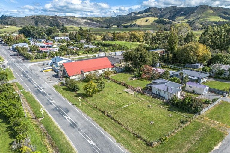 Photo of property in 10 Dundas Street, Porangahau, 4291