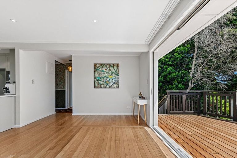 Photo of property in 185 Waimumu Road, Massey, Auckland, 0614