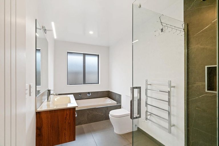 Photo of property in 6 Olearia Lane, Halswell, Christchurch, 8025