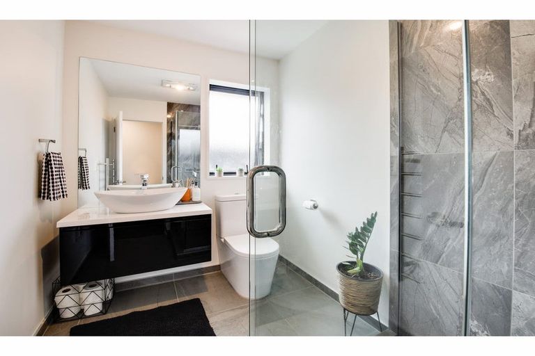 Photo of property in 24 Roys Street, Marshland, Christchurch, 8083